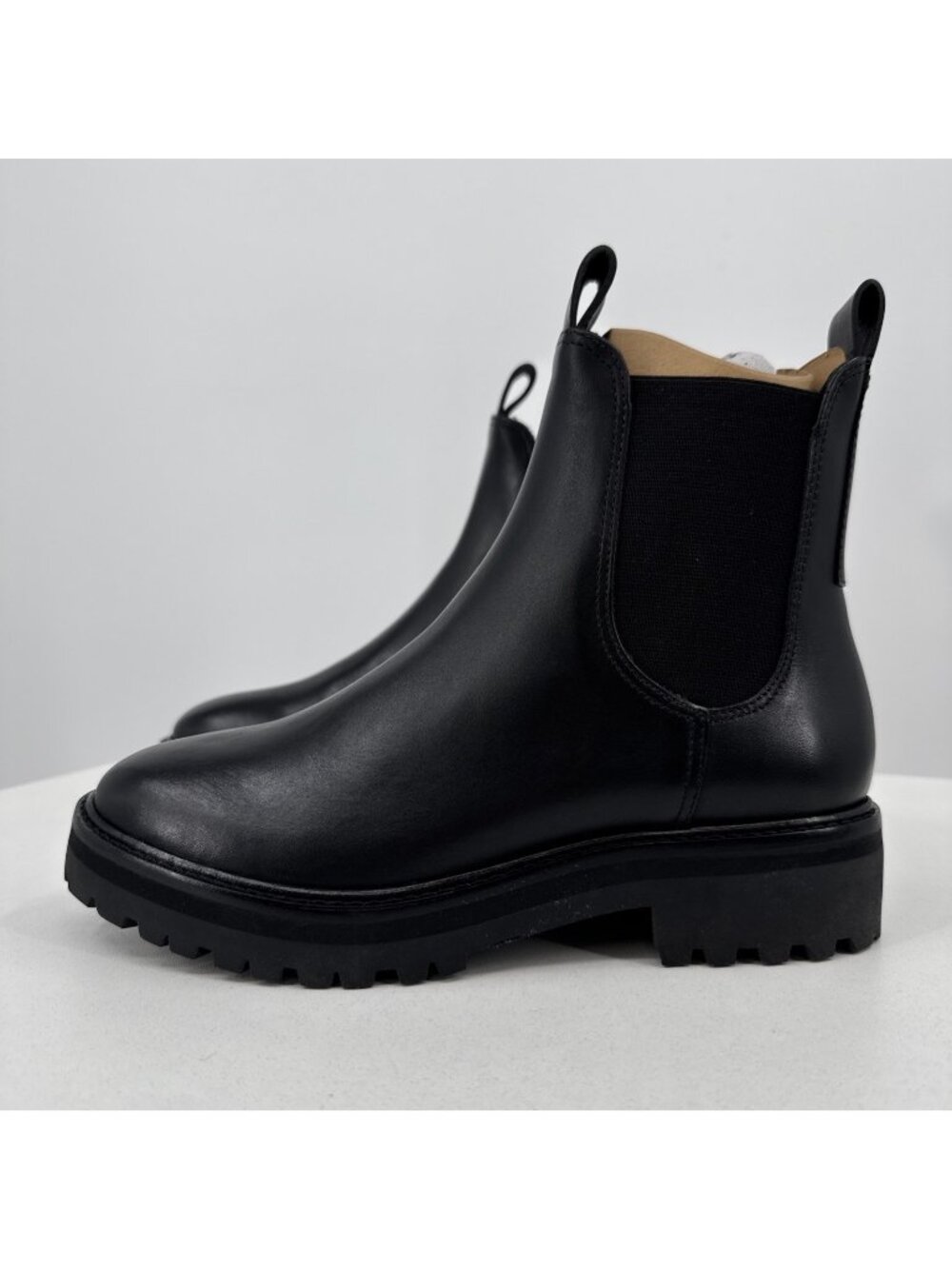 Everlane The Lug Chelsea Boot in Black sz 7  Women's Leather Ankle Chunky Sole